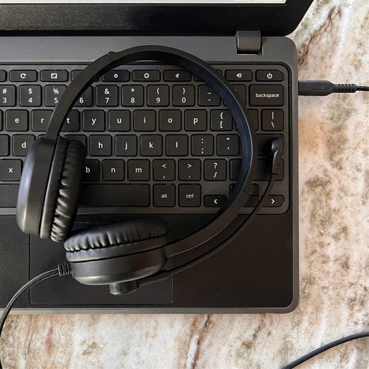 AE-15 on Laptop