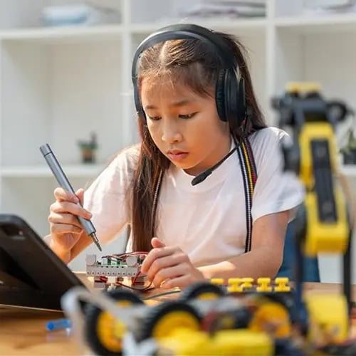AVID AVIGA HEADSET FOR STEM