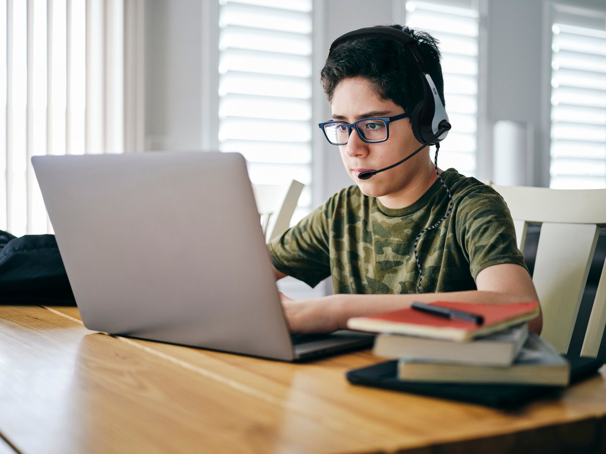 AE-36 Headset Lifestyle Image 5