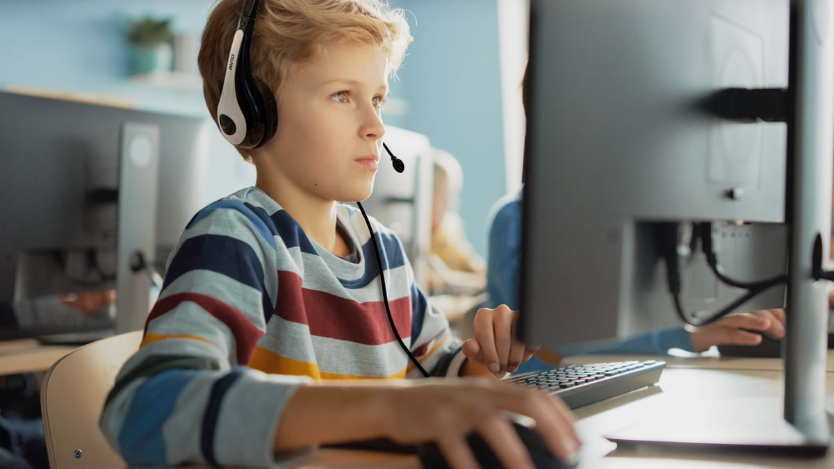AE-36 Headset Lifestyle Image 4