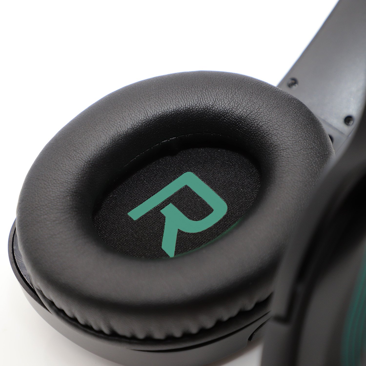 AHSP1000TRRS-01K_AVID_PS_AP1000EarpadSpeaker_1500x1500_300dpi