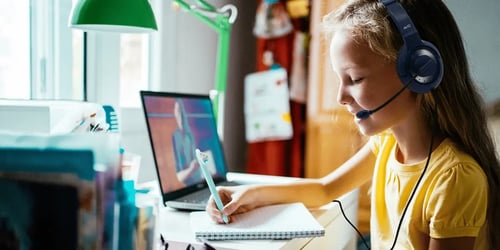 Why Use Headphones for Learning? 3 Important Audio Solutions for Education